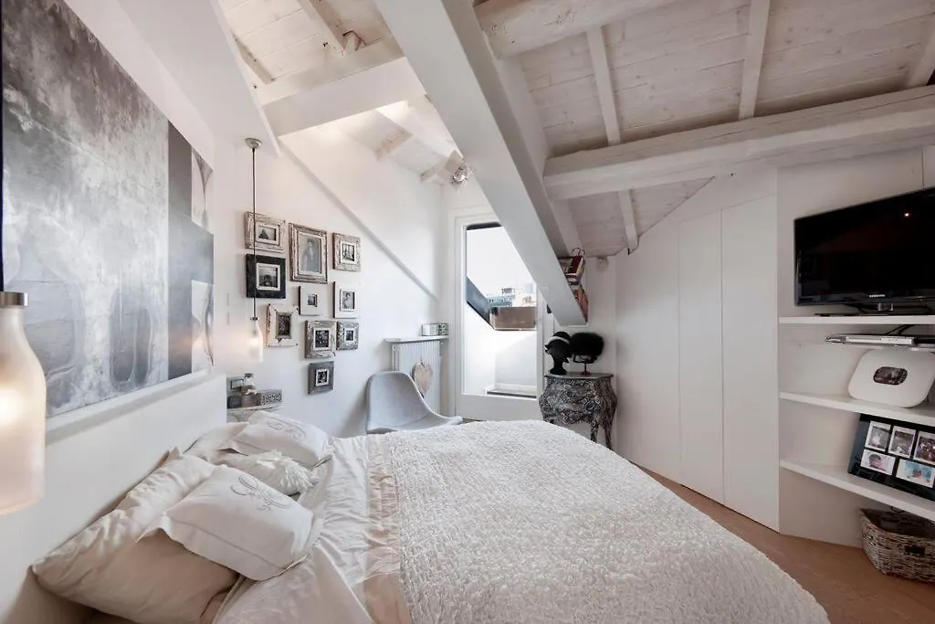 Superwhite Loft&Terrace In Brera Apartment Milan 0*,
